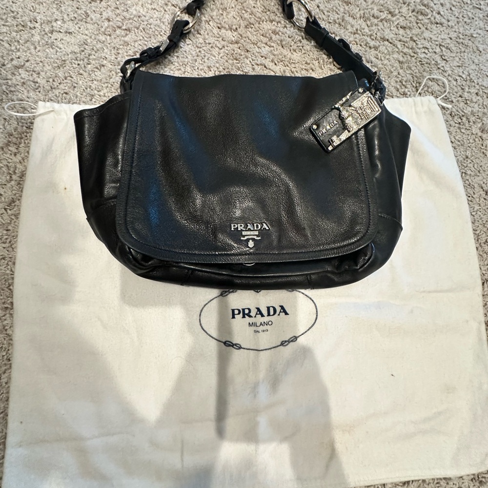 PRADA LEATHER SHOULDER BAG - Picture 4 of 6